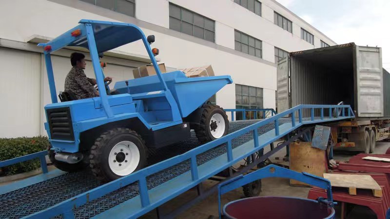 4wheel drive dumper container loading